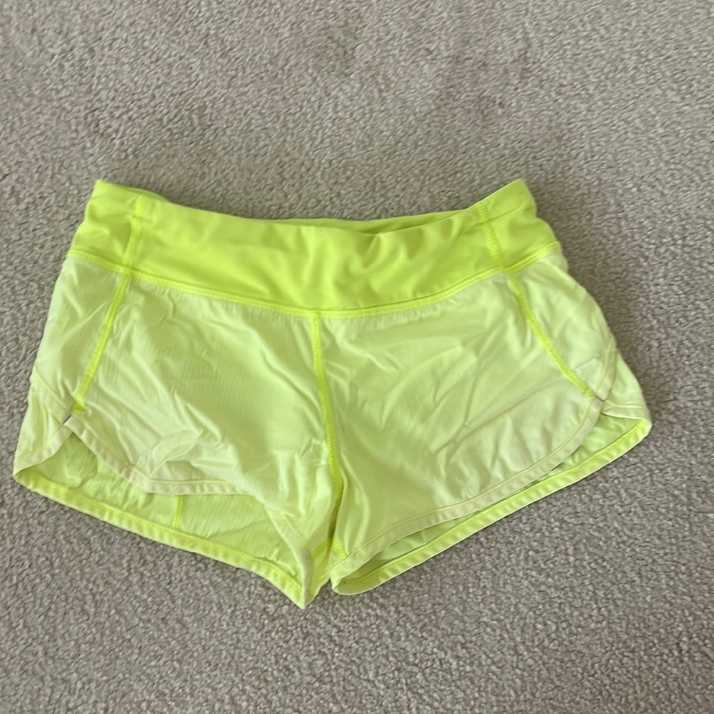 Ivivva Speed Up 2.5” shorts